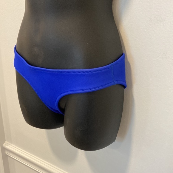 TRIANGL Royal Blue Swim Bottom Size Small - Picture 2 of 3